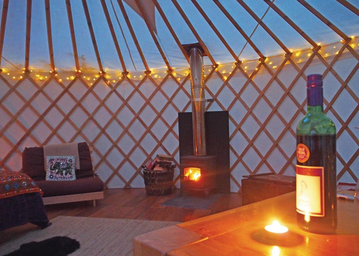 Florence Springs Glamping Gumfreston Εξωτερικό φωτογραφία