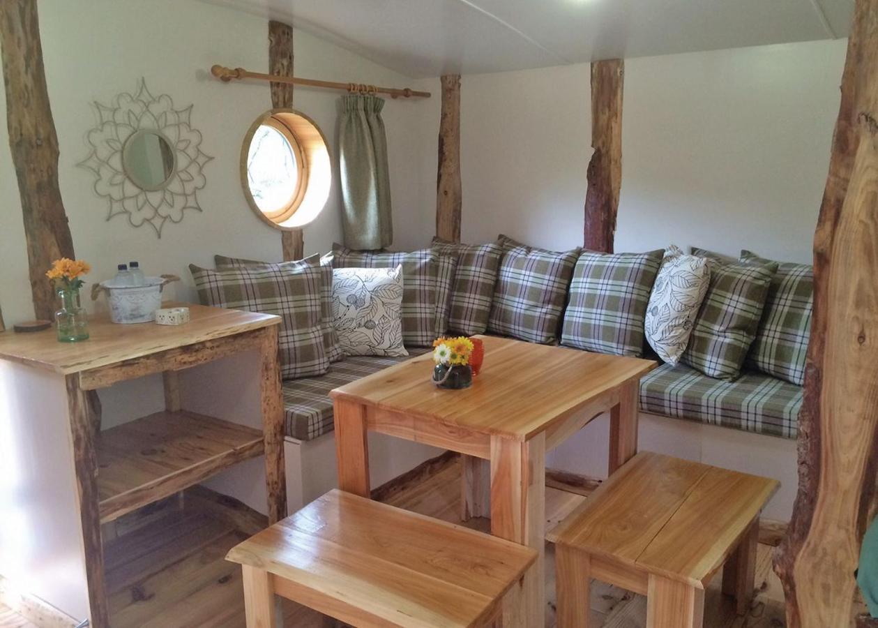 Florence Springs Glamping Gumfreston Εξωτερικό φωτογραφία