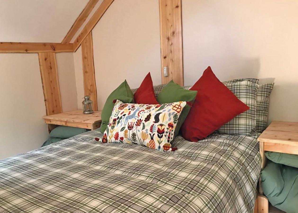 Florence Springs Glamping Gumfreston Εξωτερικό φωτογραφία